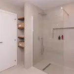 Eden Beachfront By Holidays Βίλα *