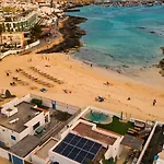 Eden Beachfront By Holidays Villa