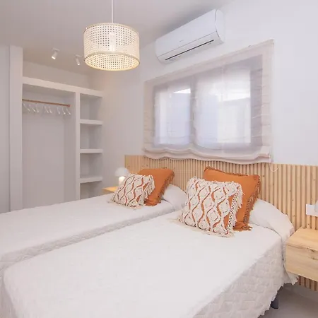 Eden Beachfront By Holidays Villa *