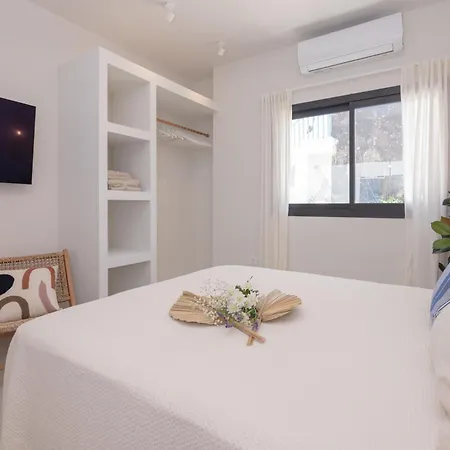 Eden Beachfront By Holidays ヴィラ *